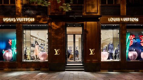 saint germain des pres louis vuitton|Louis Vuitton paris france.